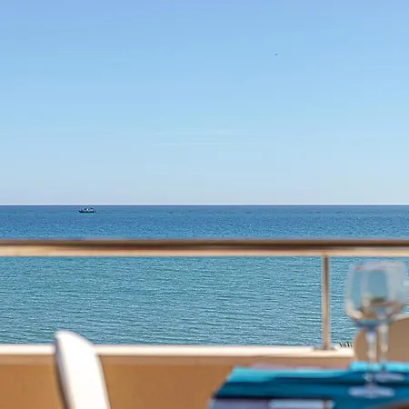 Apartment Fantastic Views , On The Location In