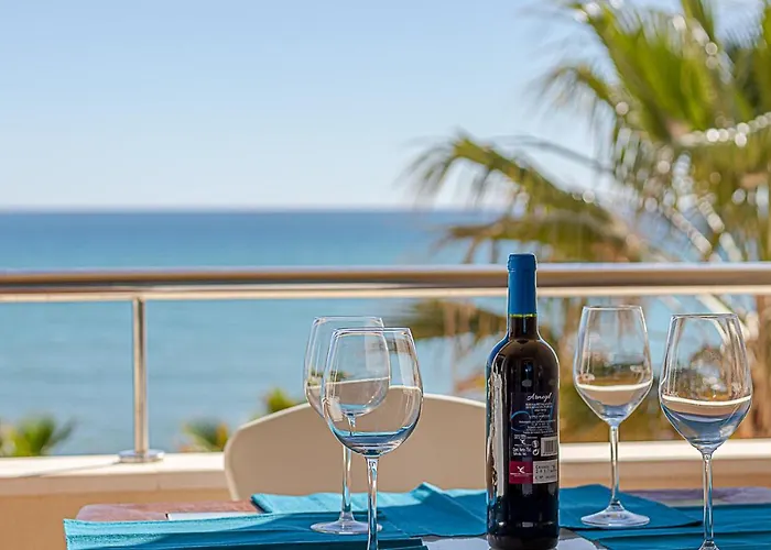 Fantastic Views , On The Location In Apartament Torremolinos